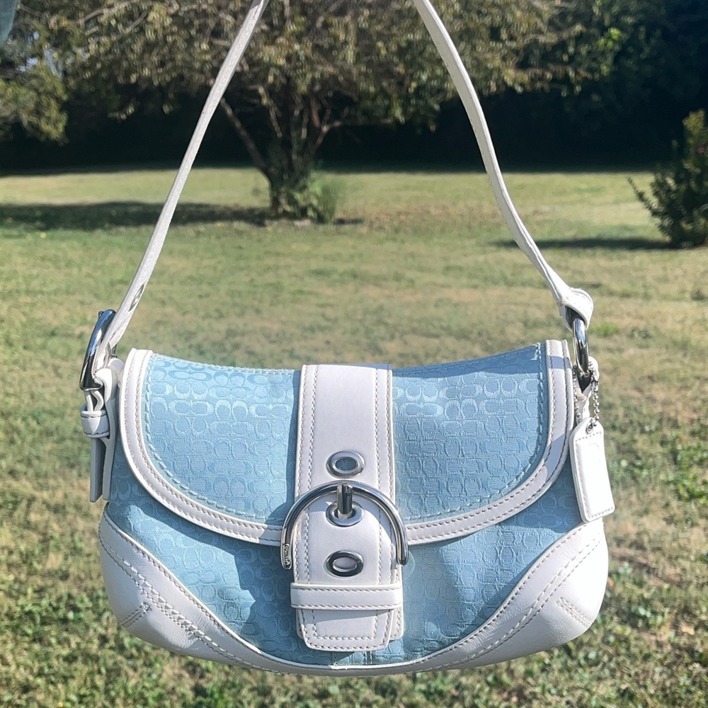 Coach Y2K Blue Soho Mini Size Shoulder Bag, White Leather Silver Like New F10925